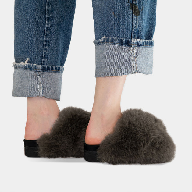 Roam online cloud slippers