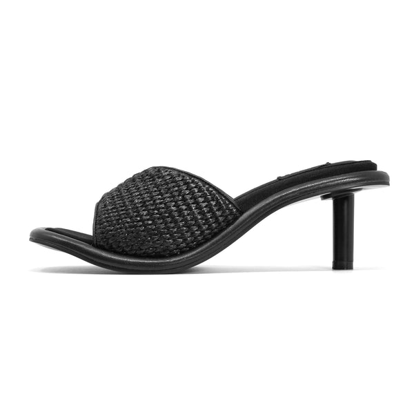 ROAM CHEVY HEEL BLACK RAFFIA