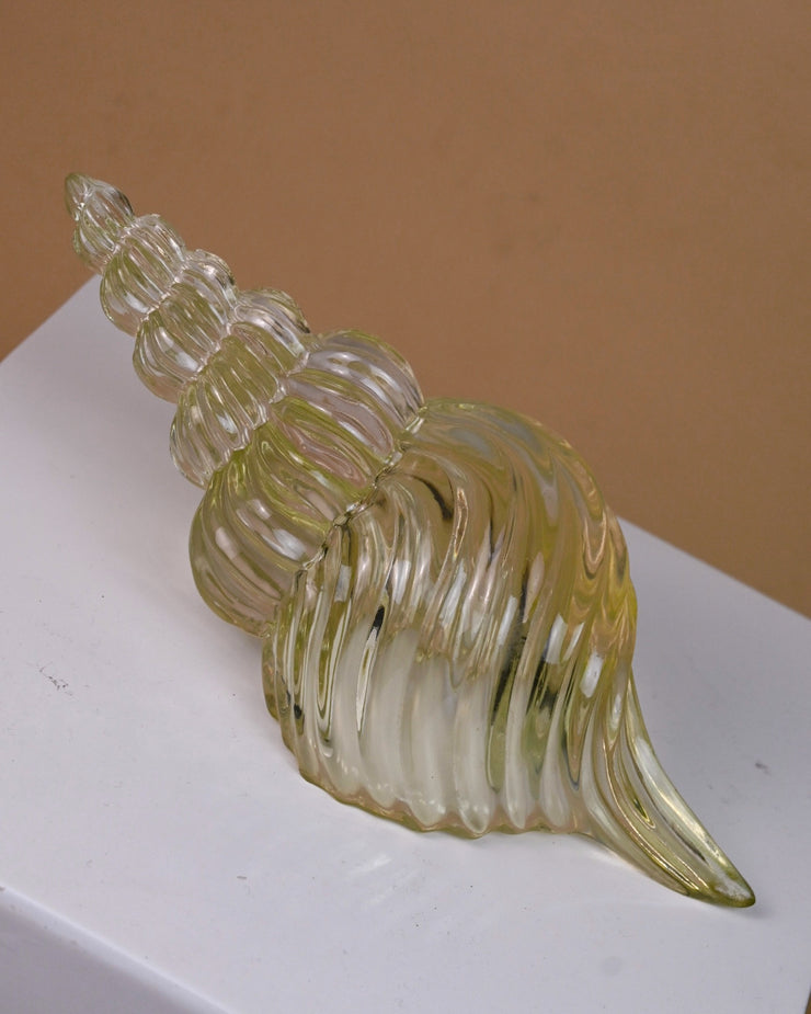 SOLD OUT | 1980's Vintage Acrylic Shell Figurine