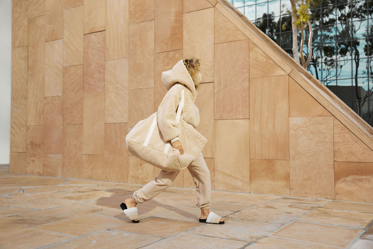 ROAM Fuzzy Shopper Nude Faux Shearling