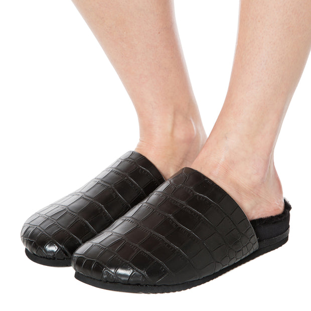 KADRU CLOGS